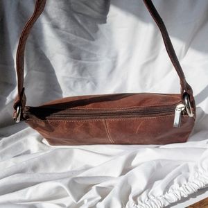 Vintage Brown Leather Short Strap Purse